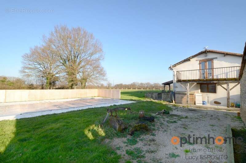 Maison à MAUPREVOIR