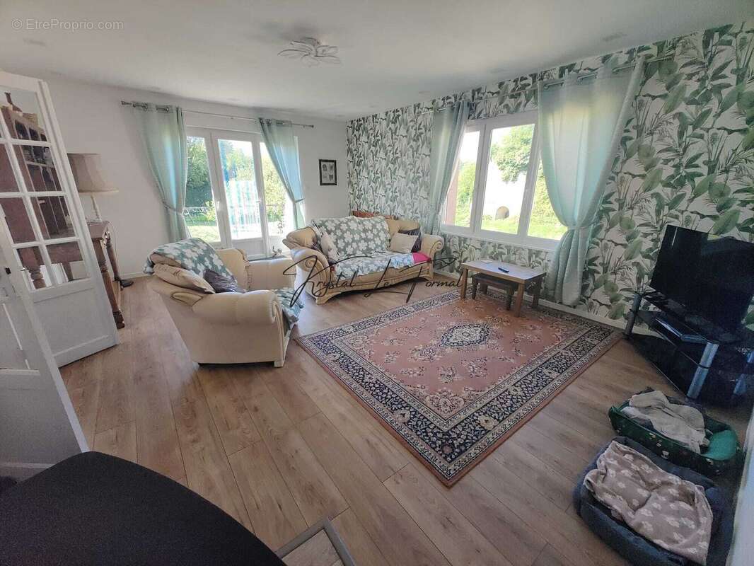 Maison à COULONGES-SUR-L'AUTIZE