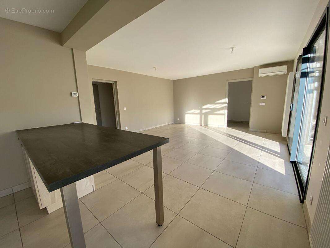 Appartement à BARBENTANE