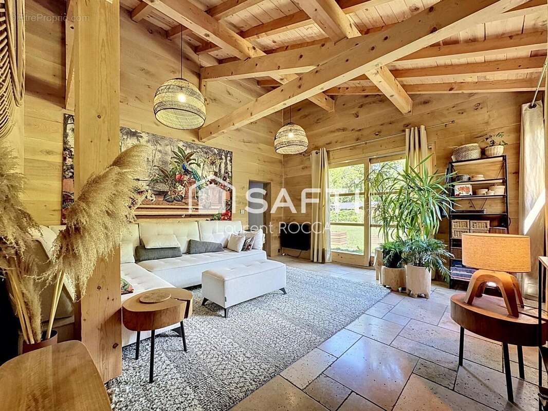 Maison 230 m² à Landry  - photo 2