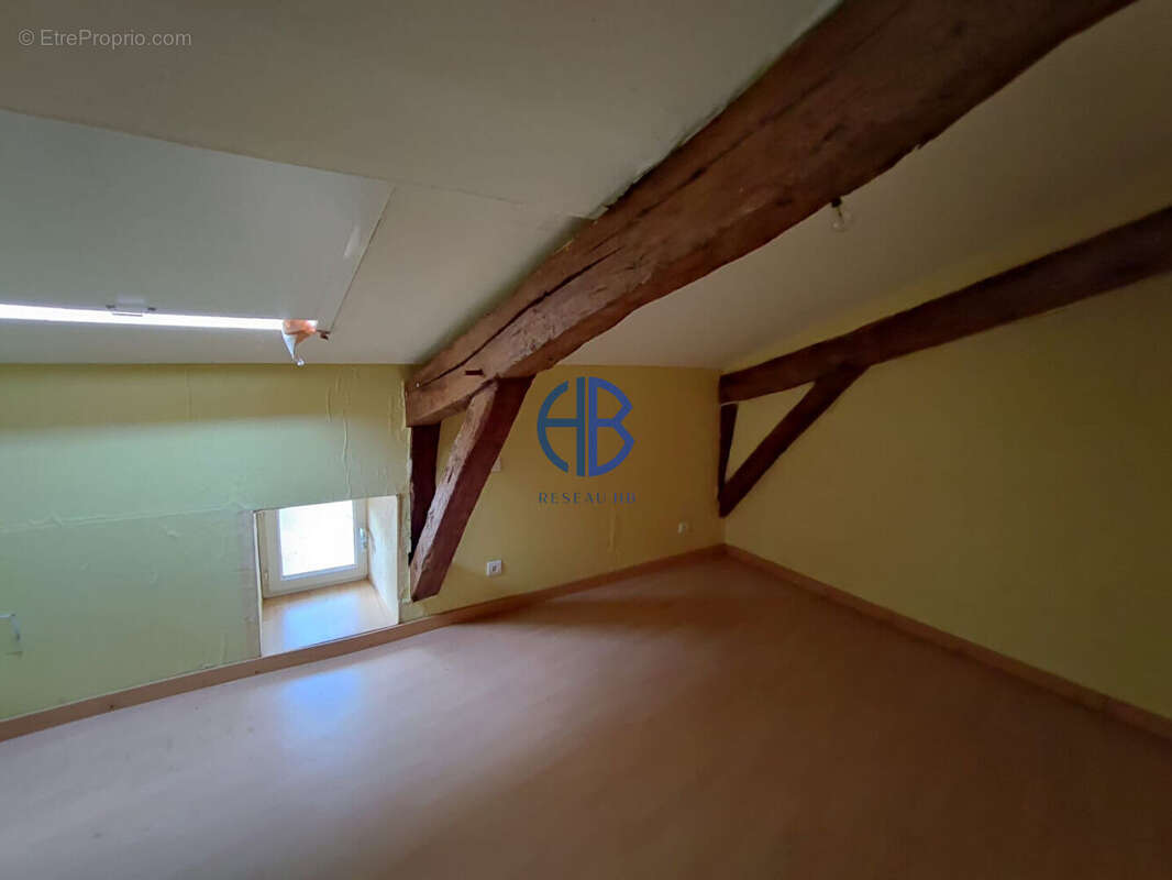 Maison à BEAUVILLE