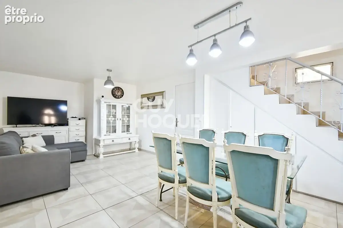 A vendre Fontenay-sous-Bois ? Maison familiale surélevée avec terrasse et garage - photo 2