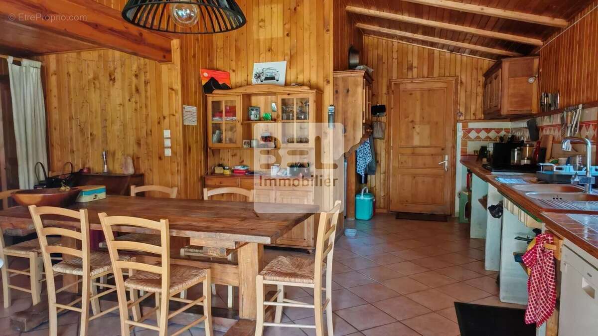Maison à CHATEAUNEUF-DE-BORDETTE