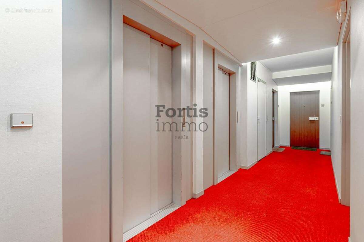 Appartement à PARIS-11E