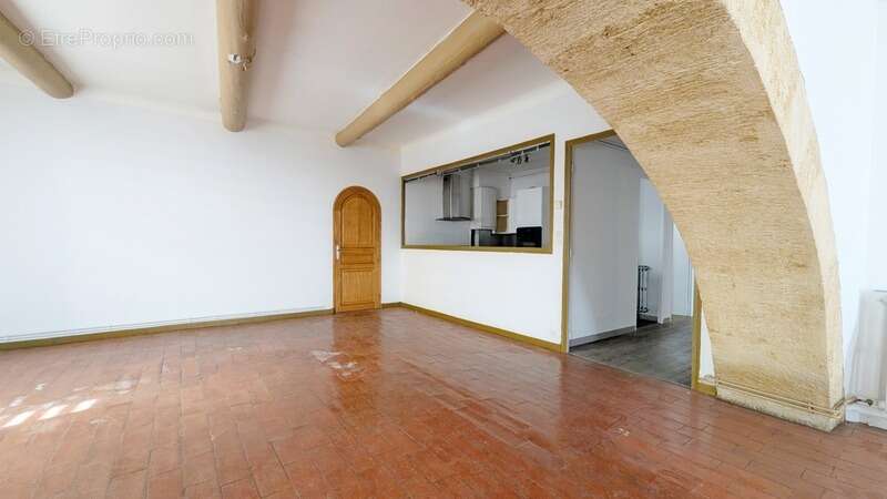 Appartement à SALON-DE-PROVENCE
