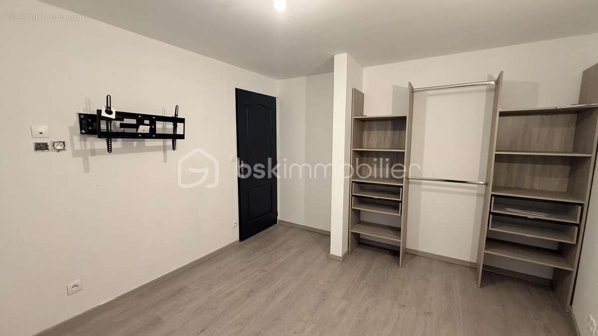 Appartement à THEZAN-LES-BEZIERS