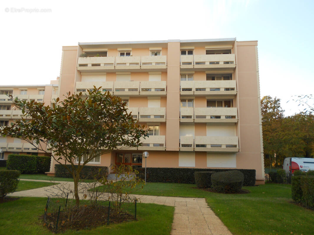 Appartement à LE MEE-SUR-SEINE
