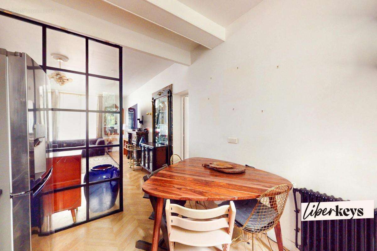 Appartement à NEUILLY-SUR-SEINE