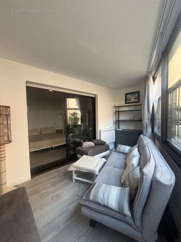 Appartement à MANDELIEU-LA-NAPOULE