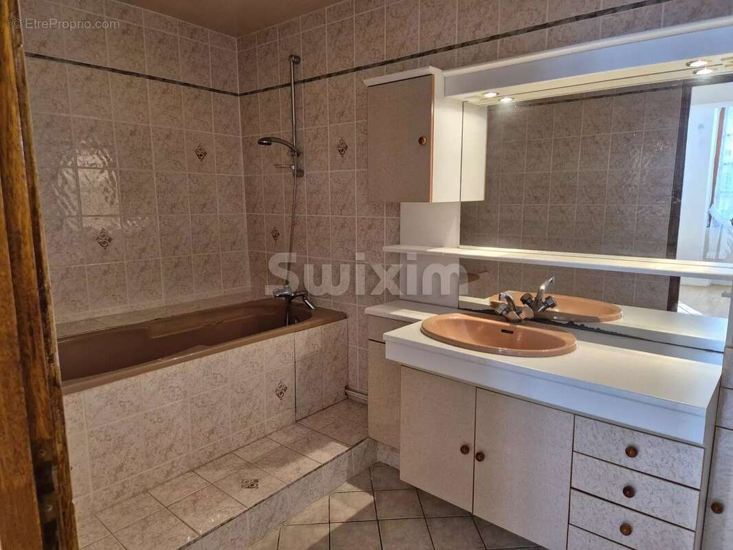 Appartement à LORMES