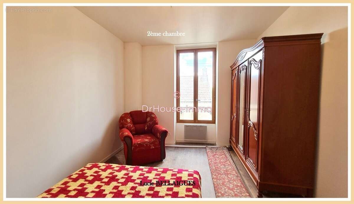 Maison à VILLENEUVE-AU-CHEMIN