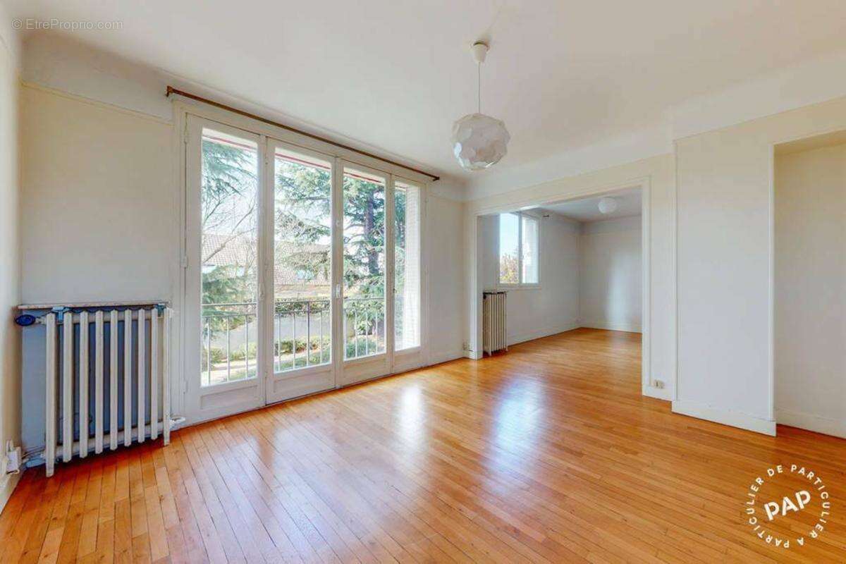 Appartement à ISSY-LES-MOULINEAUX