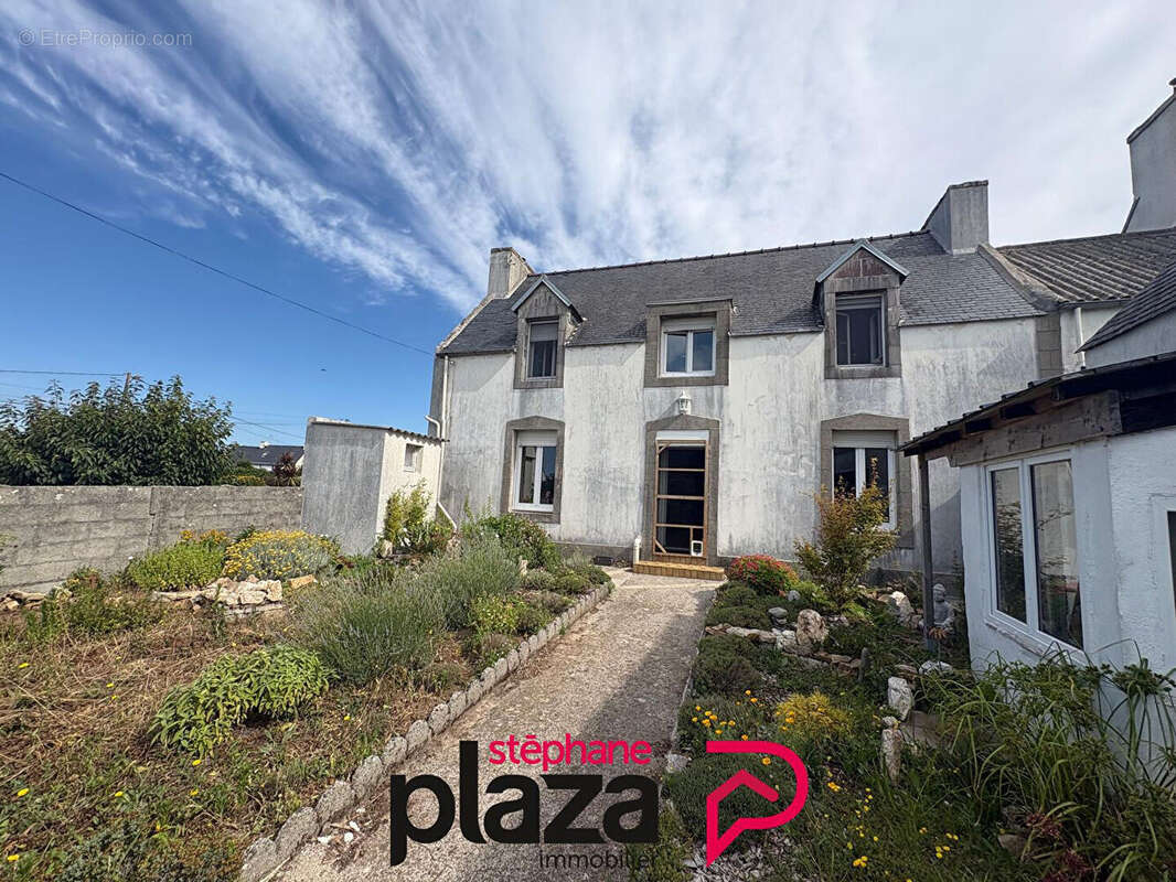 Maison à PLOUHINEC