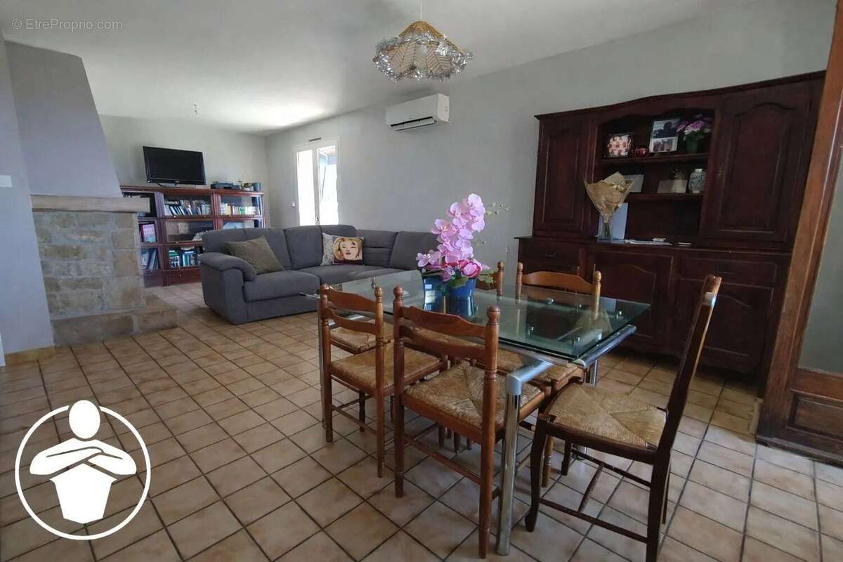 Maison à LACAPELLE-CABANAC