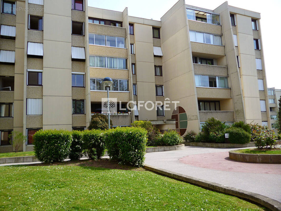 Appartement à VILLIERS-LE-BEL