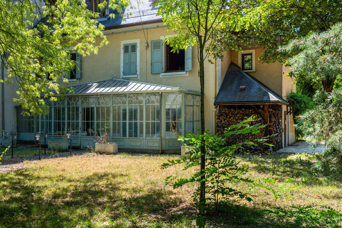 La Motte Servolex - Demeure de caractère - Vente à terme libre - photo 7