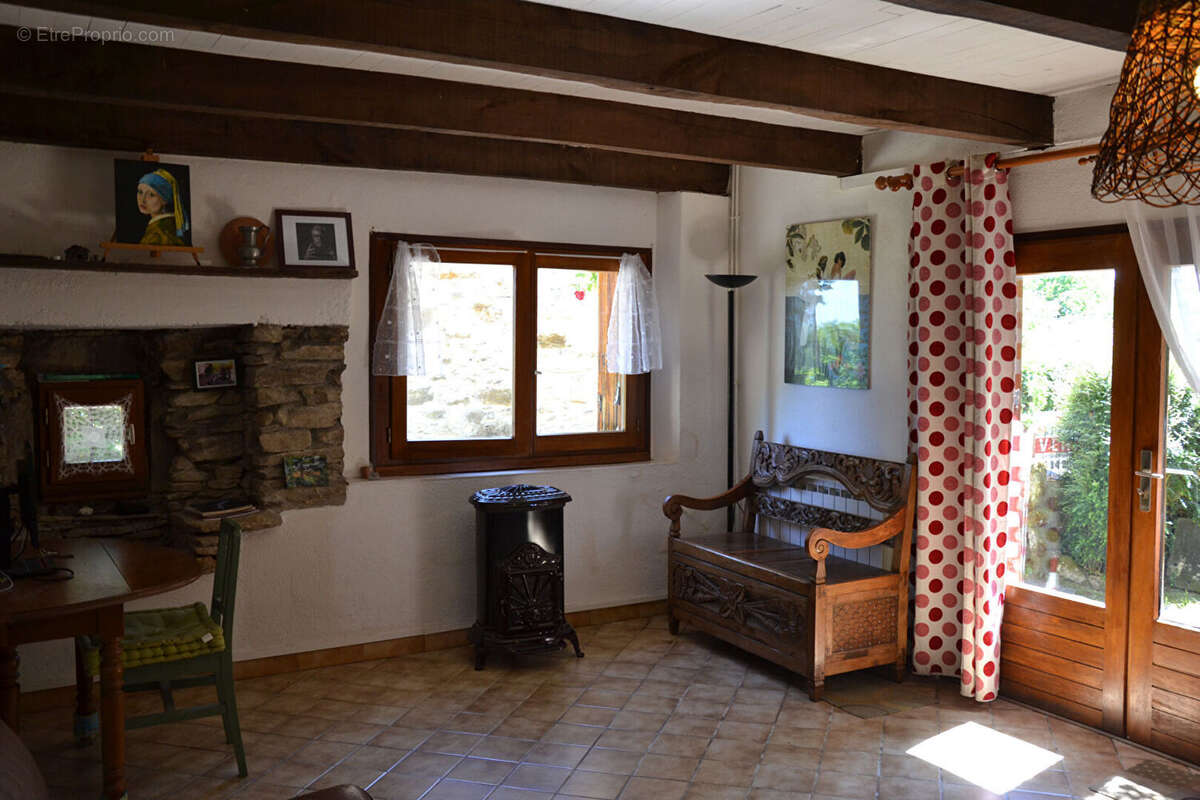 COURNIOU  dans hameau en pleine nature  maison  de 97 m² avec terrasse et jardins - photo 9