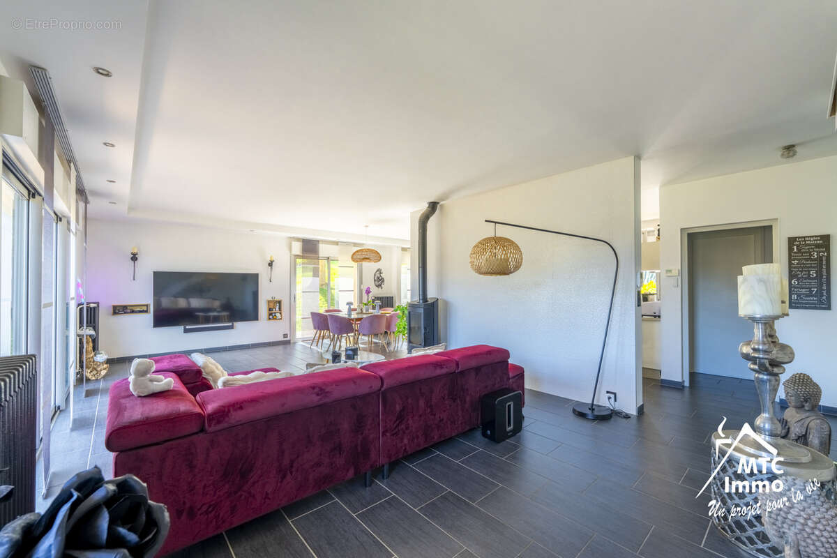 Maison 210 m2 / garage / terrain - photo 8