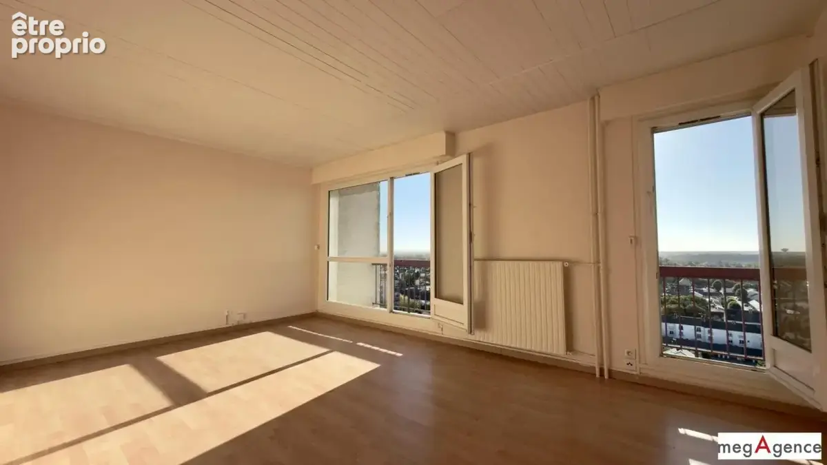 Appartement de 2 pièces et cave, en centre ville - photo 2