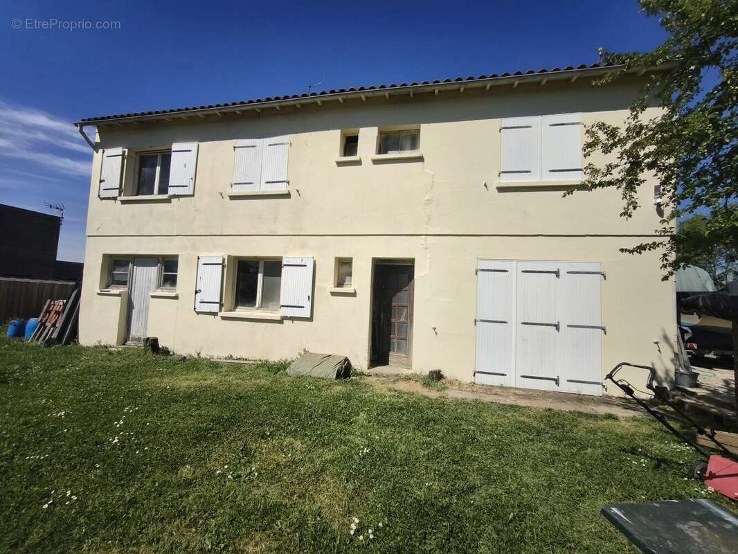 Maison à L'HERMENAULT