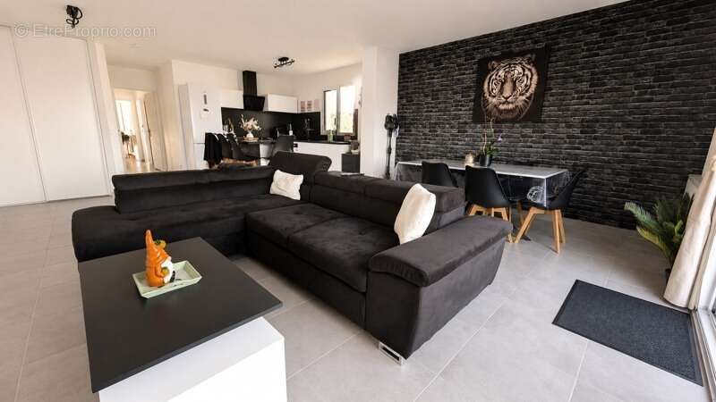 Appartement à LES ABRETS