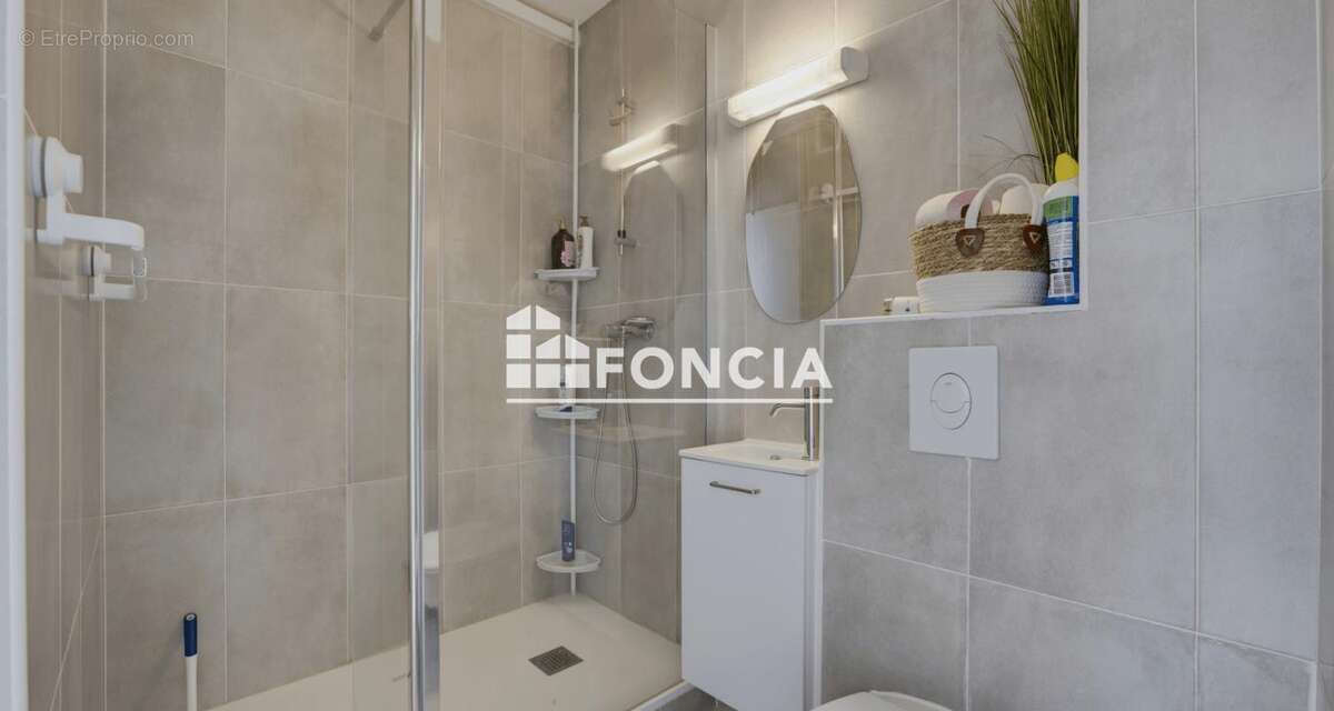 Appartement type 4 renove proche tram b - photo 13