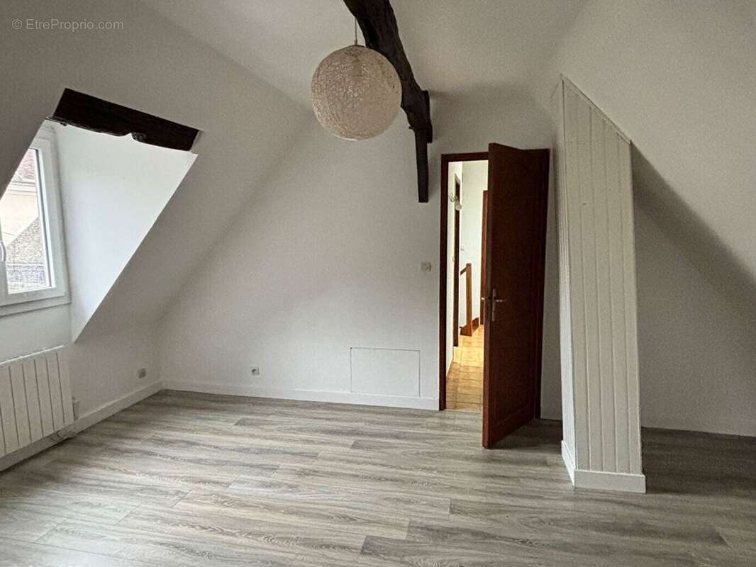 Maison à LEVES