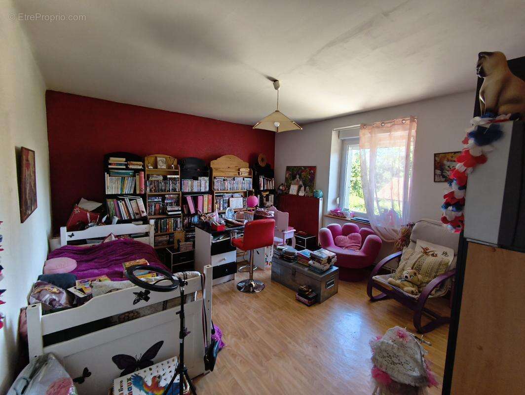 Maison à AILLEVILLERS-ET-LYAUMONT