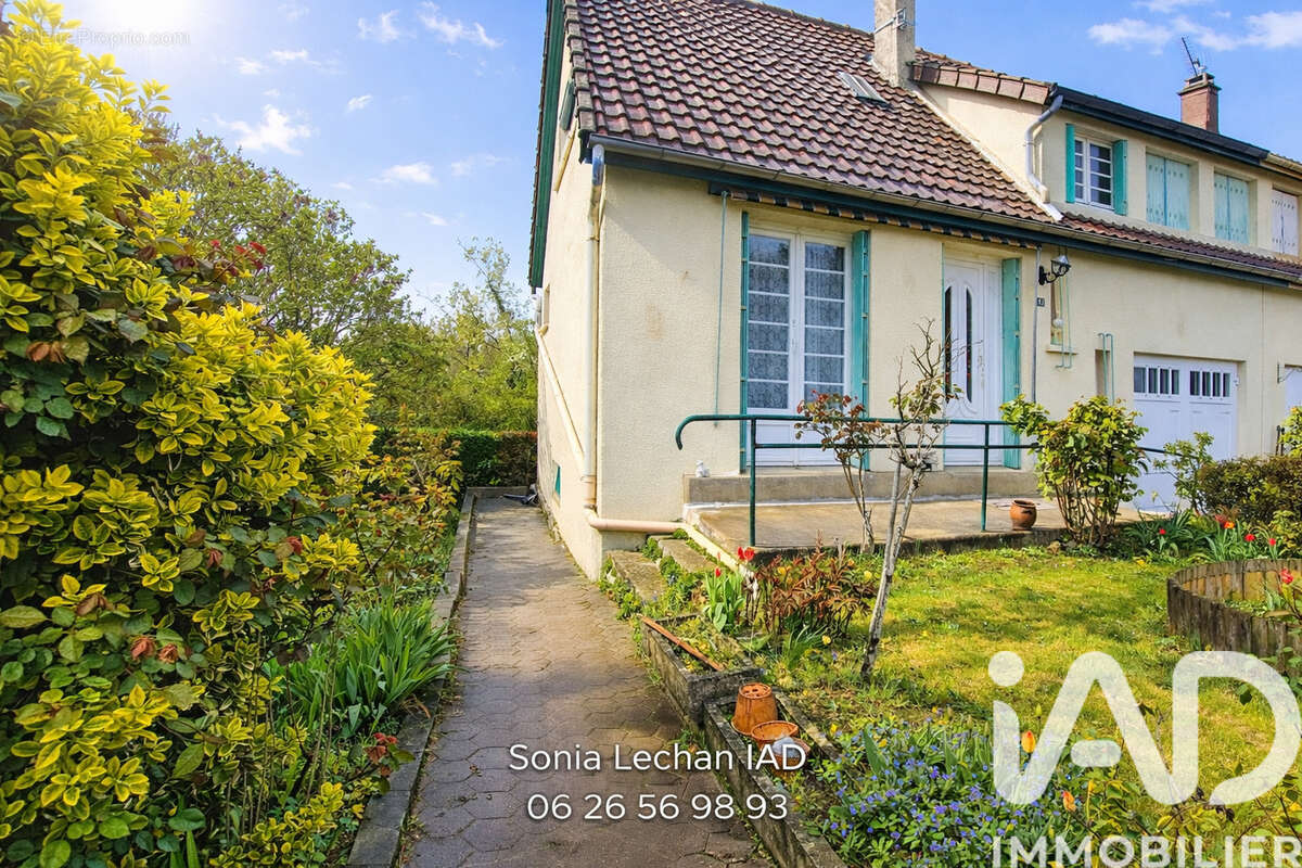 Photo 2 - Maison à DAMMARTIN-EN-GOELE