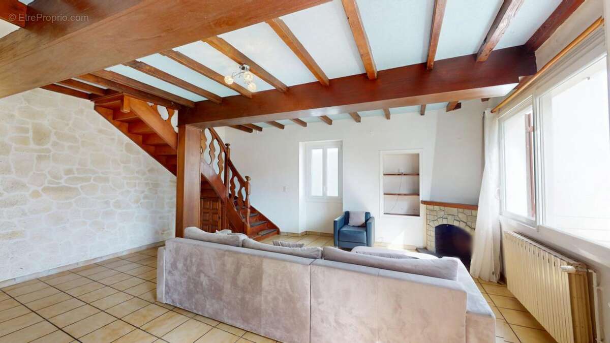 Maison à SAUVETERRE-DE-BEARN