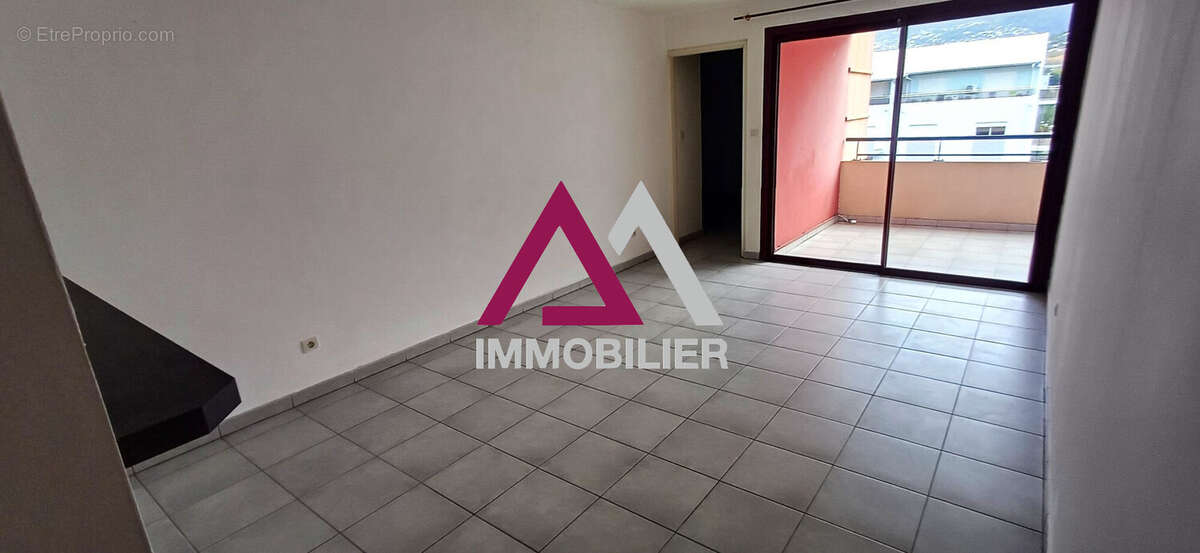 Appartement à SAINT-DENIS
