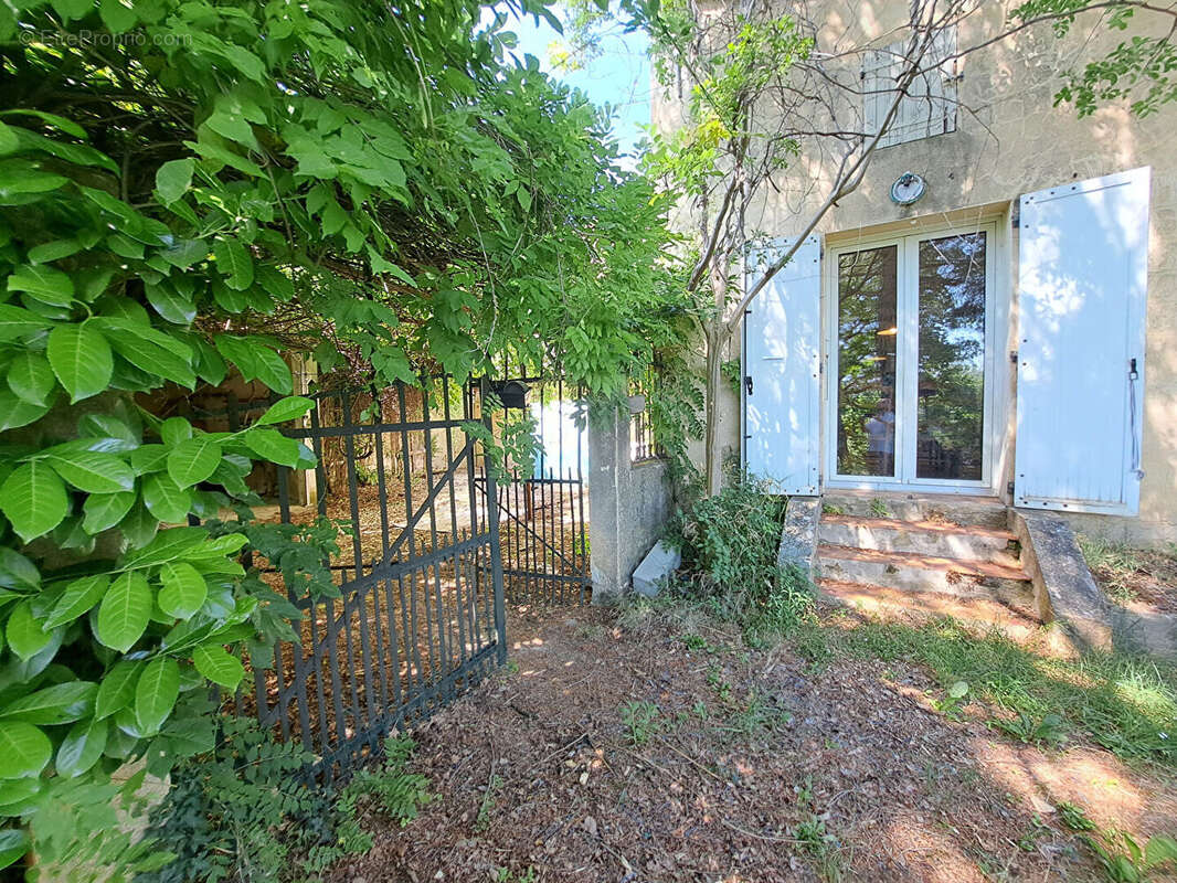Maison à MALAUCENE