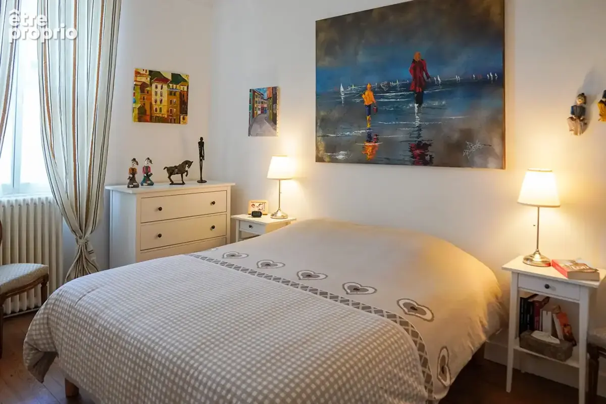 ENTRE LE MARCHÉ CENTRAL & LA PLAGE - Maison de caractère de 187 m² & appartement - photo 6