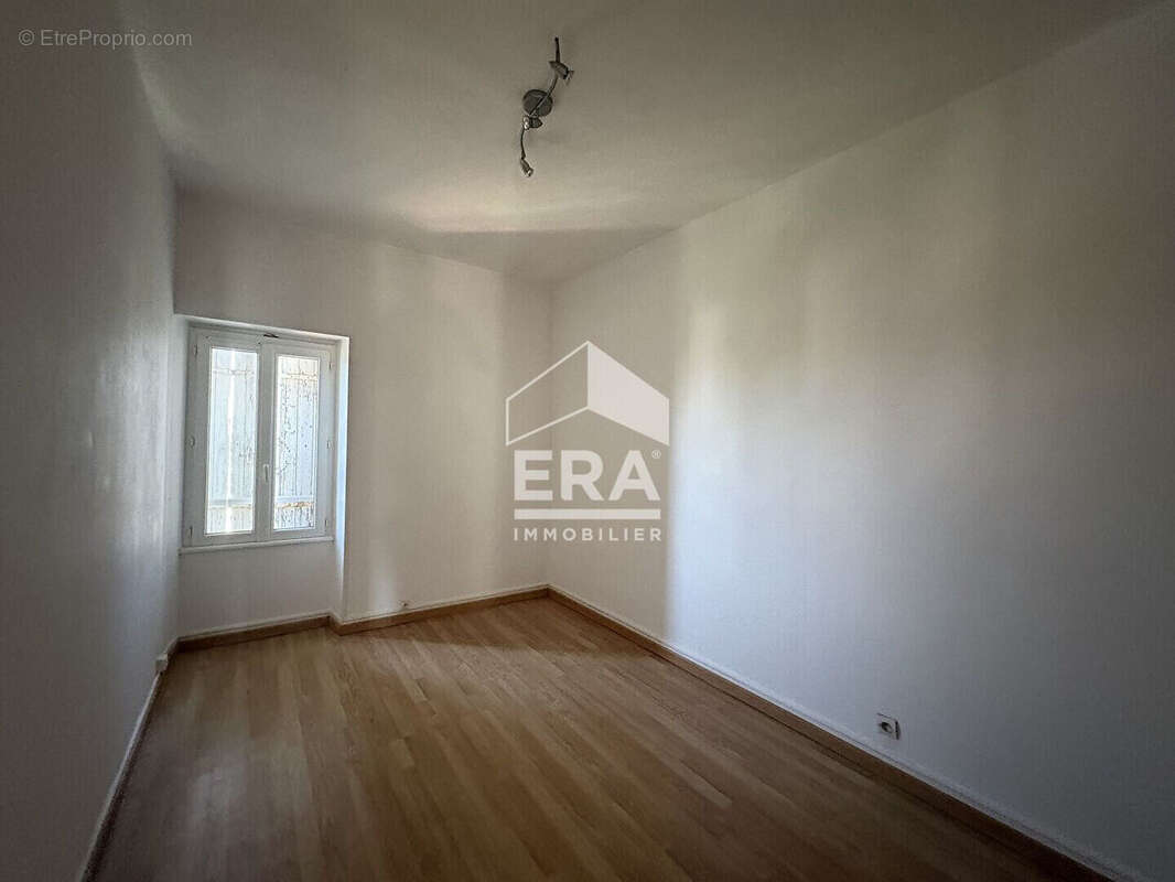 Appartement à SAINTES