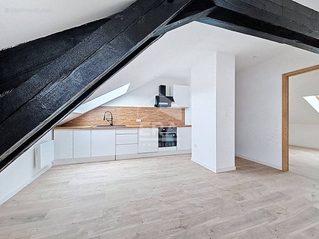 Appartement à LEXY
