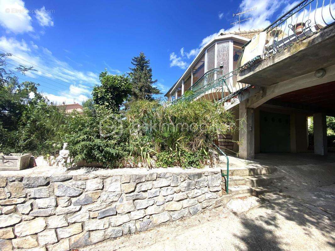 Maison à SAINT-GILLES