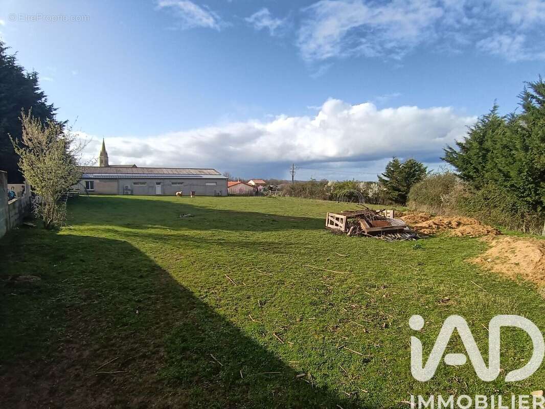 Photo 3 - Terrain à ARGENTON-CHATEAU