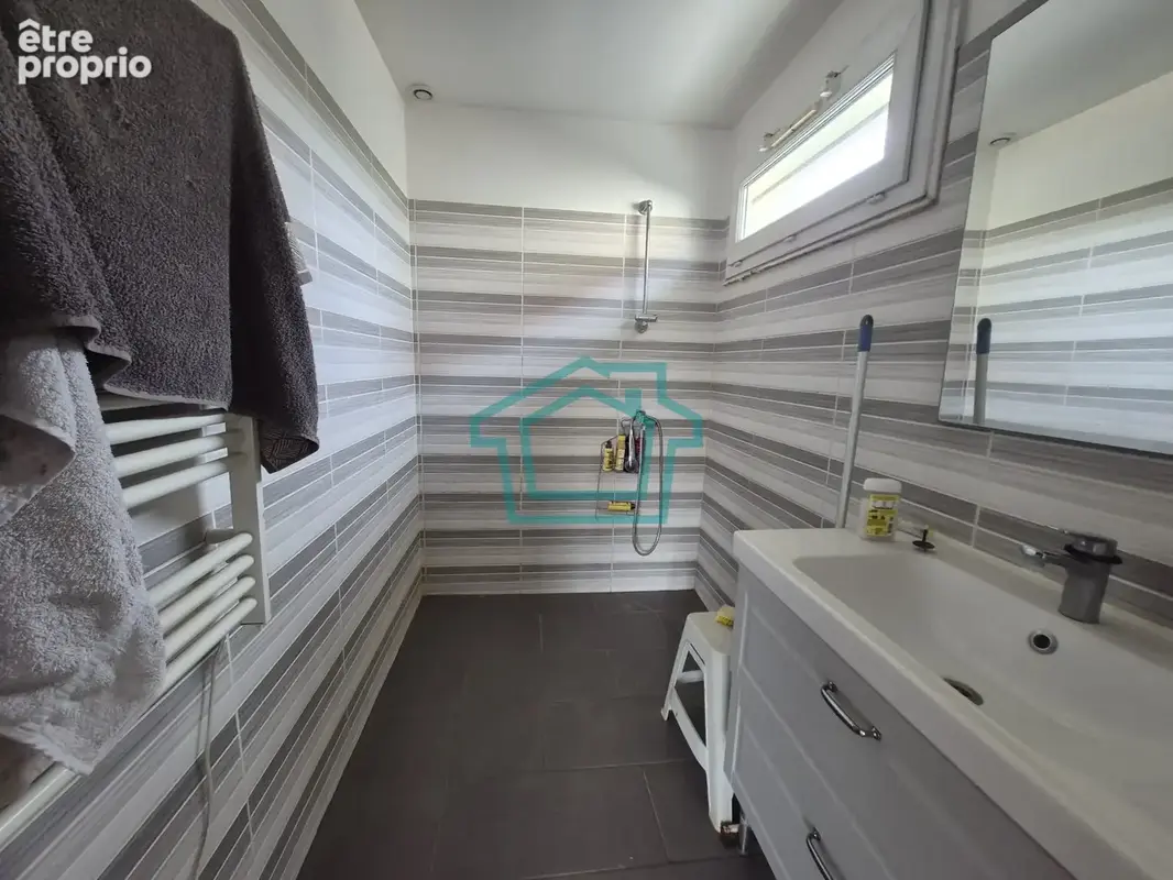 Maison 5 pièces, élevée sur 502 m2 de terrain proche Montfort l'Amaury - photo 9