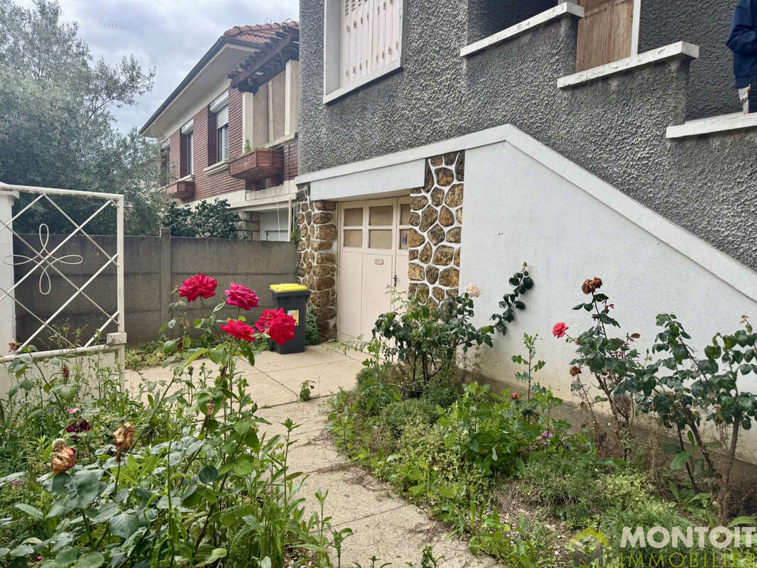 Maison à THIAIS