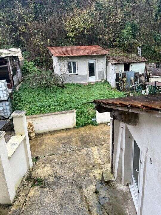 Maison à MONTREUIL-AUX-LIONS