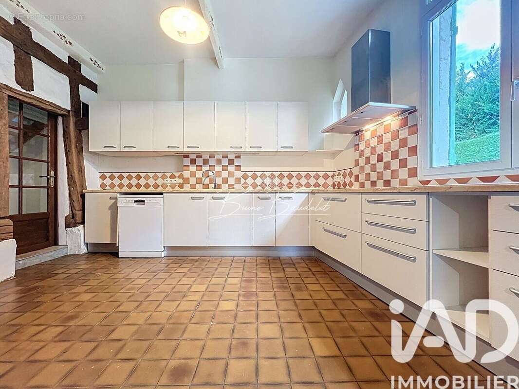Maison 262 m² à Madirac  - photo 9