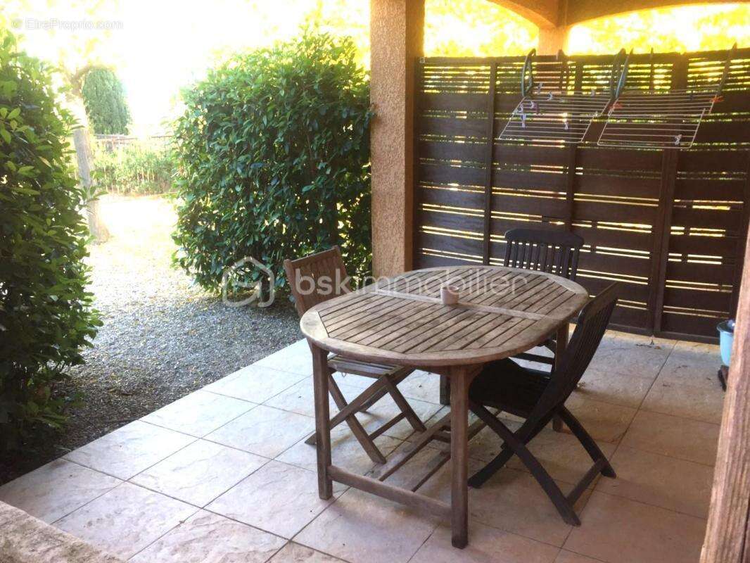 Appartement de 33 m2 avec piscine, place de parking et cave - photo 4