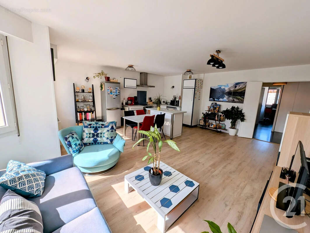 Appartement à LYON-7E