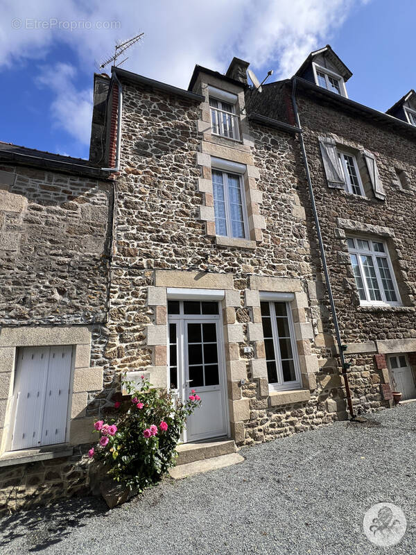 Maison à BOURSEUL
