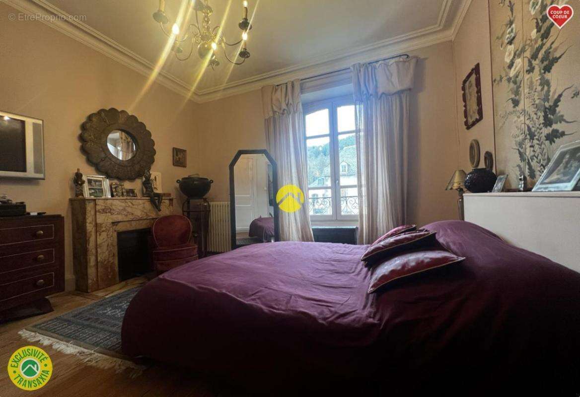Maison à CONDAT