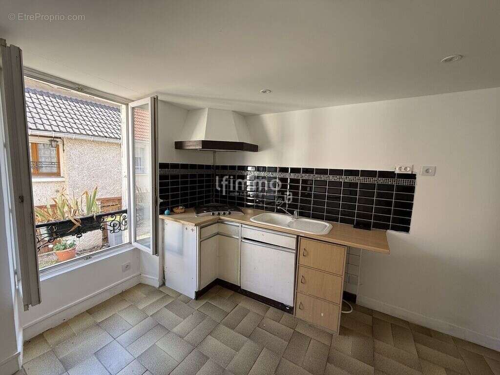 Maison à CLAYE-SOUILLY