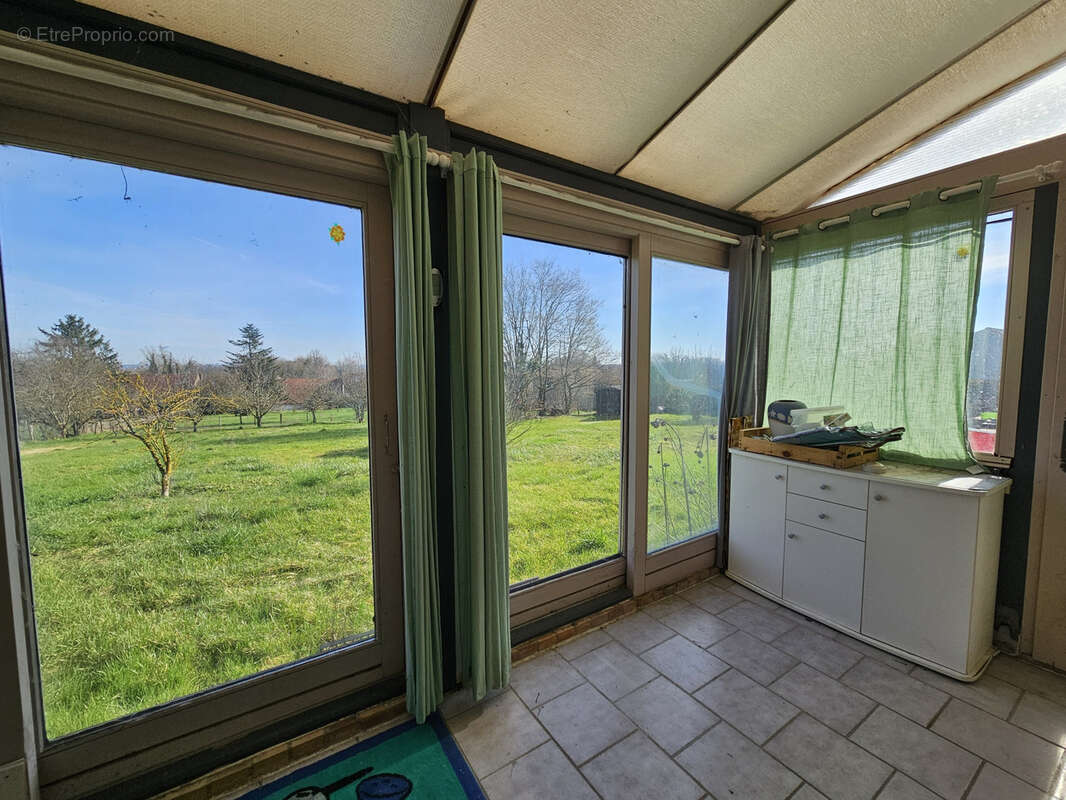 Bragny sur Saône, maison de plain pied à conforter - photo 3