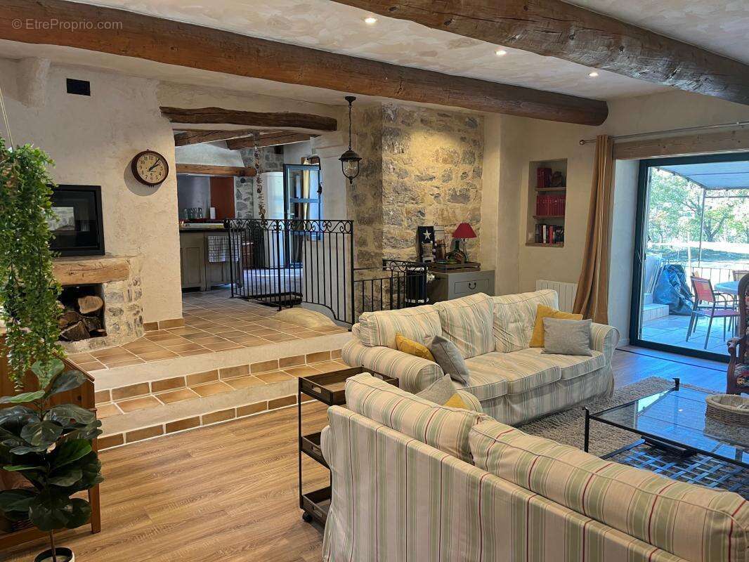 Maison à BUIS-LES-BARONNIES