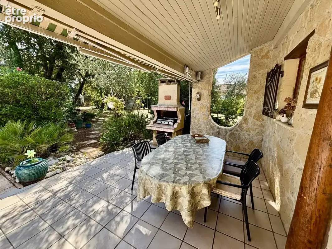 Proche GRIGNAN ,Belle Villa avec piscine, jardin et garage. - photo 3
