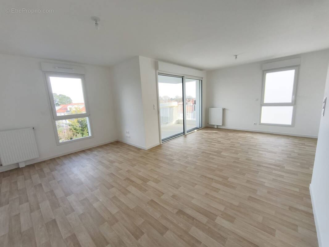 Appartement à LES SORINIERES